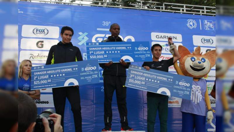 George Kipketer y Caroline Jebiwot refrendan supremacía Keniana en la carrera del día del padre   - Foto 0 