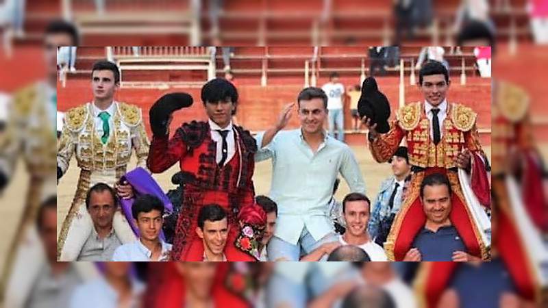 Siguen los triunfos del novillero moreliano Isaac Fonseca en España 