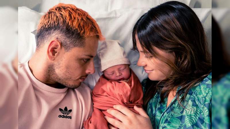 Chicharito se convirtió en papá justo el Día del Padre 