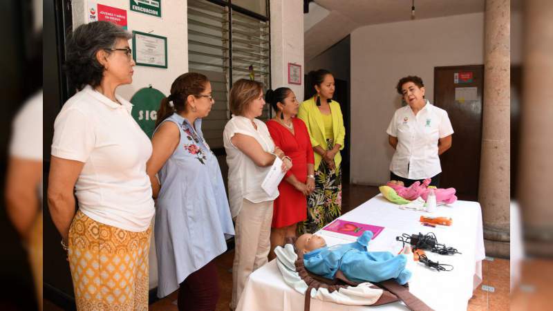 DIF Michoacán entrega “bebés virtuales” al municipio de Cuitzeo - Foto 0 