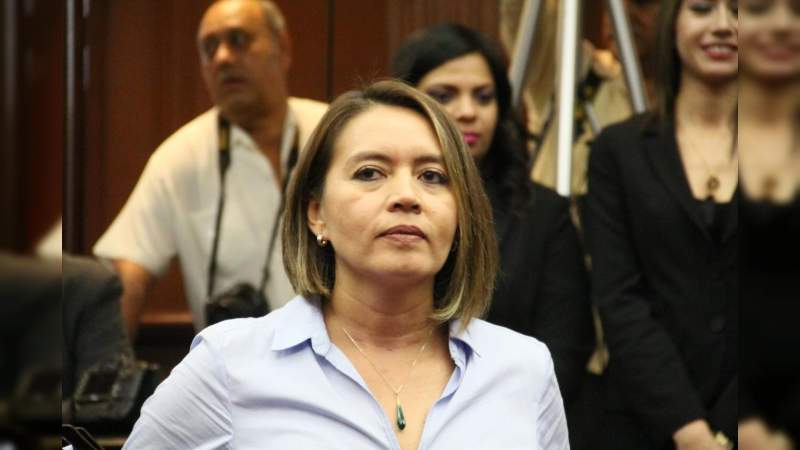 Refrenda Yarabí Ávila compromiso para generar legislación a favor de los michoacanos 