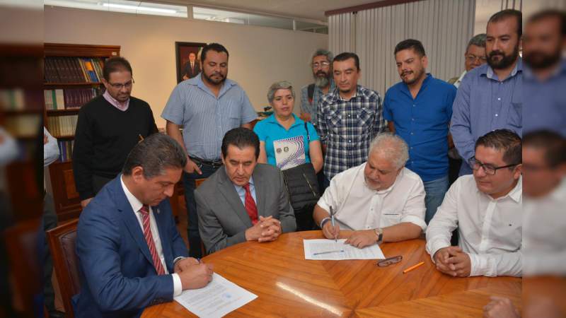 Conjuran huelga del SUEUM - Foto 1 