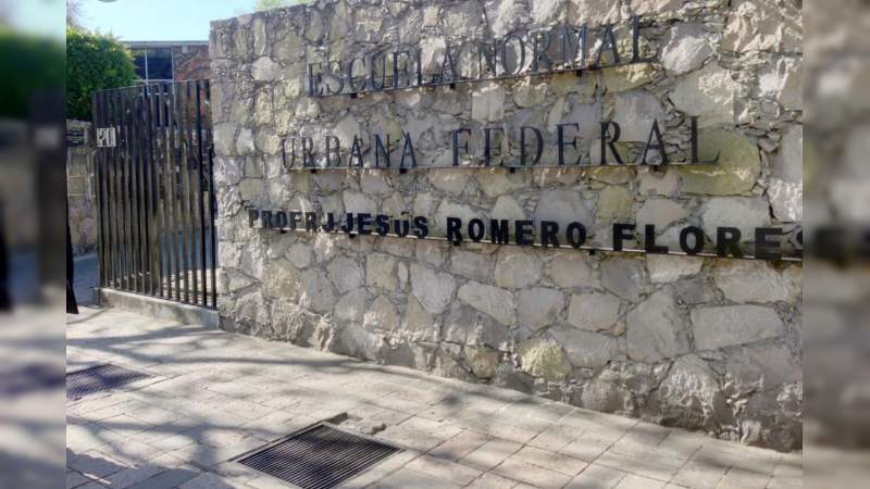 Beca SEE a estudiantes sobresalientes de Escuelas Normales - Foto 0 