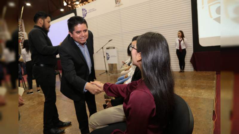 Realiza Bienestar entrega histórica de becas para estudiantes del Tecnológico de Morelia - Foto 1 