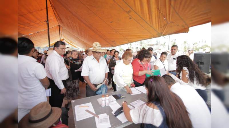 Protección a los adultos mayores, pilar de la sociedad mexicana: Osvaldo Ruiz - Foto 1 