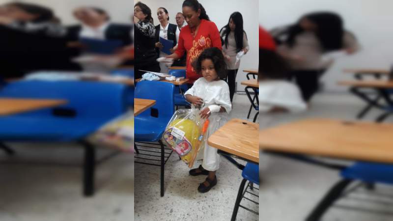 Egresan 180 alumnos del esquema “Sigamos Aprendiendo en el Hospital” 2018-2019 - Foto 1 