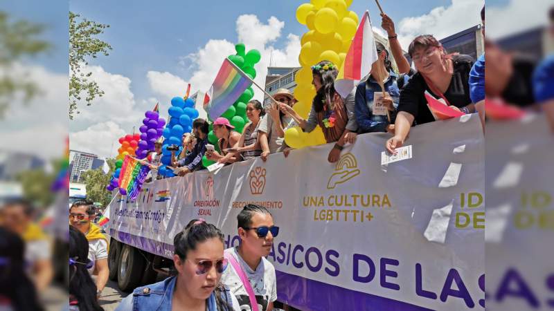 Celebran la 41 edición de la marcha por el Orgullo Gay en la CDMX - Foto 2 
