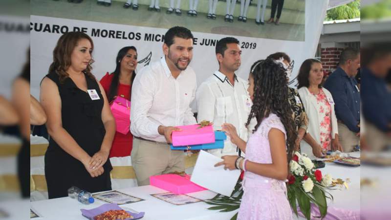 Octavio Ocampo se compromete a fortalecer sector educativo - Foto 6 