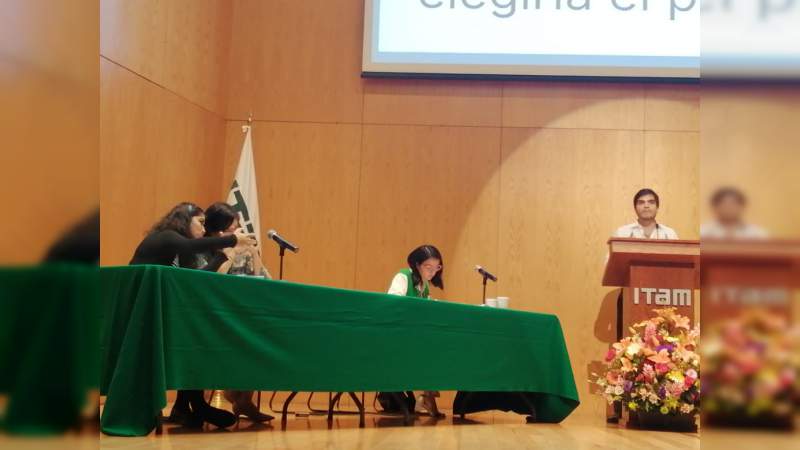 Estudiantes Michoacanas ganan campeonato nacionales de debate  - Foto 1 