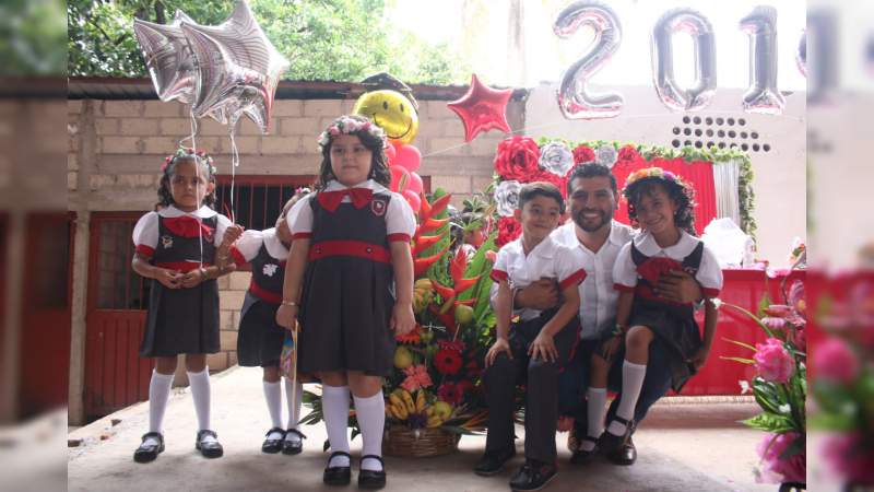 Apostarle a la educación, es garantizar un mejor futuro para todos: Octavio Ocampo  - Foto 2 