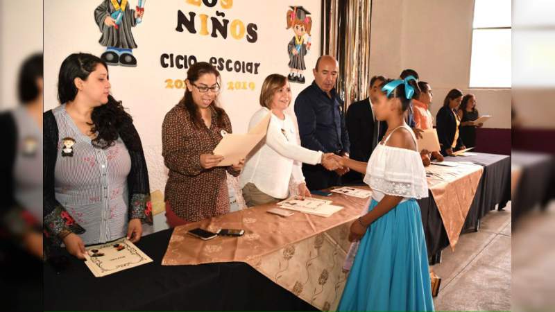 “Vivan los Niños”, clausura periodo escolar 2018-2019 - Foto 0 