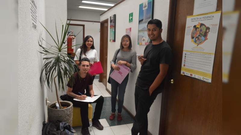 Este año, cerca de 8 mil jóvenes han liberado su servicio social: Ijumich - Foto 1 