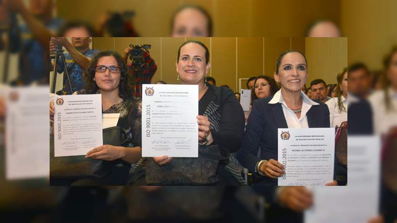 Entregan a UMSNH el Certificado ISO:9001 2015, al Sistema de Gestión de la Calidad - Foto 1 