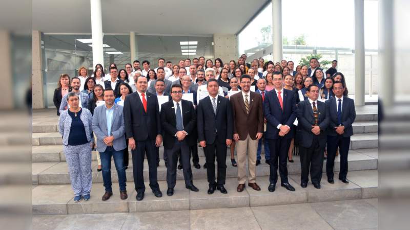 Entregan a UMSNH el Certificado ISO:9001 2015, al Sistema de Gestión de la Calidad - Foto 2 