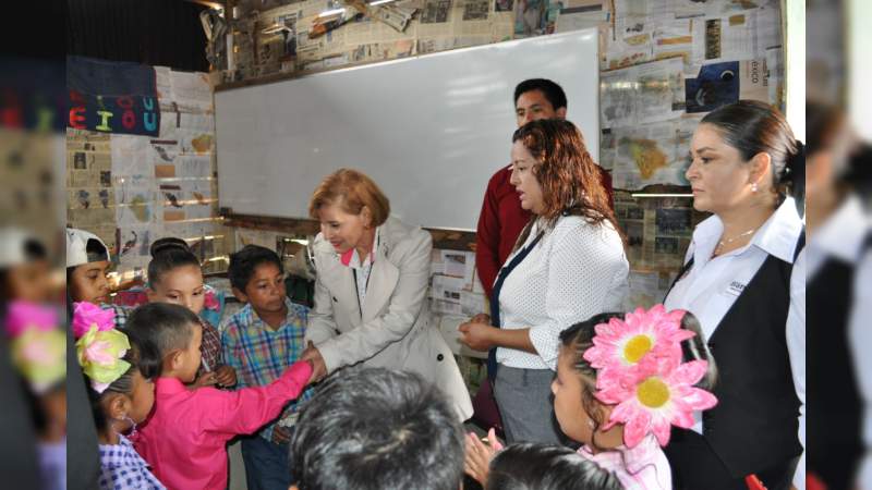 La educación como detonador social: Blanca Piña  - Foto 0 