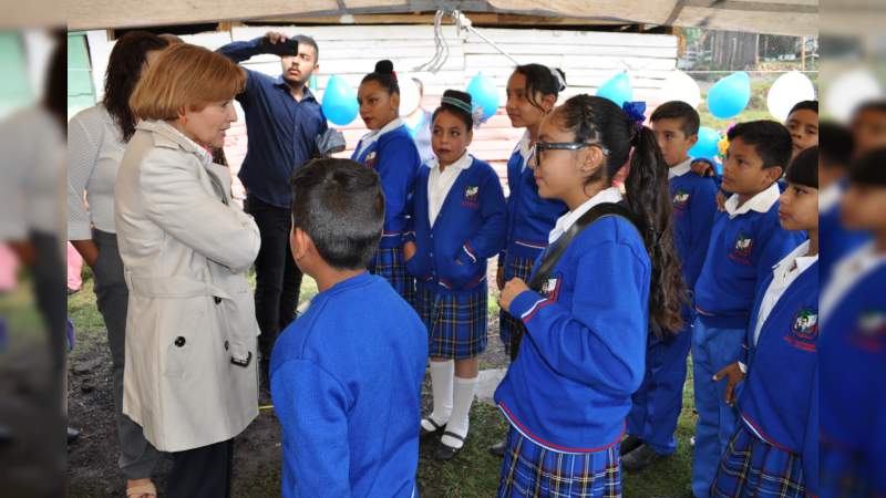 La educación como detonador social: Blanca Piña  - Foto 1 
