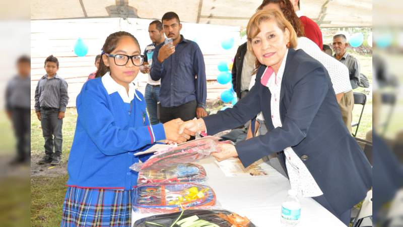 La educación como detonador social: Blanca Piña  - Foto 2 