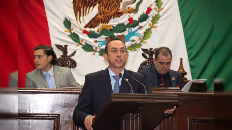 Respeto del Estado laico demanda Antonio Soto a la federación por cartilla moral 