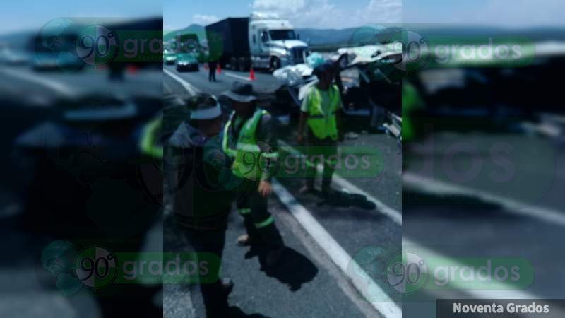 Un muerto y seis heridos en volcadura en Maravatío, Michoacán - Foto 2 