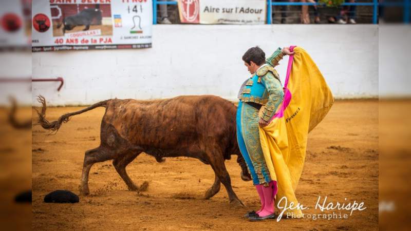 Triunfo de Isaac Fonseca en la comunidad francesa de Castelnau 