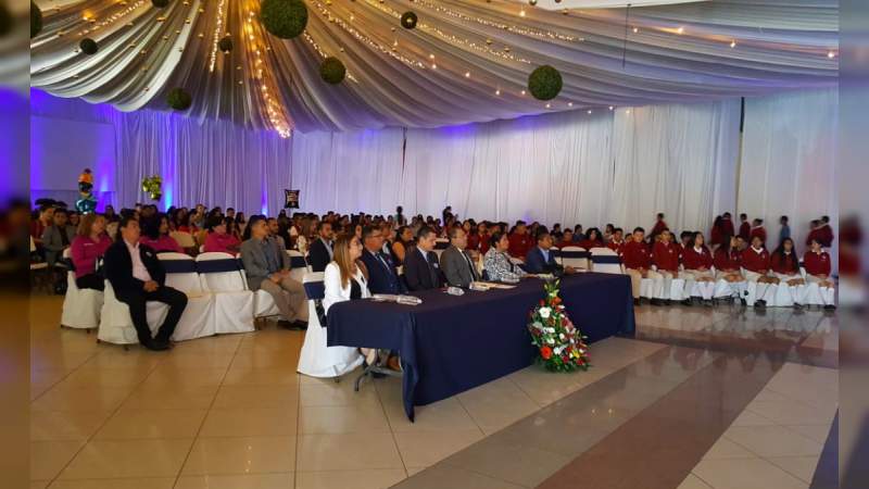 Egresan 45 alumnos del Colegio de Bachilleres #90, impulsado por Antorcha 
