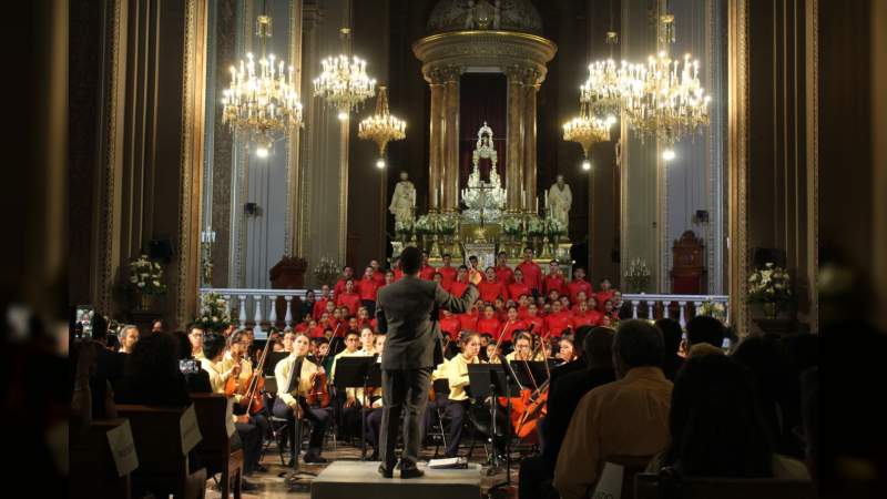 Morelia disfruta de la Orquesta Sinfónica Esperanza Azteca en Catedral - Foto 1 