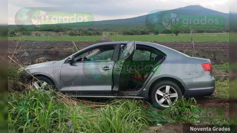 Ejecutan a tres personas en la Zamora-La Piedad, hay un herido 