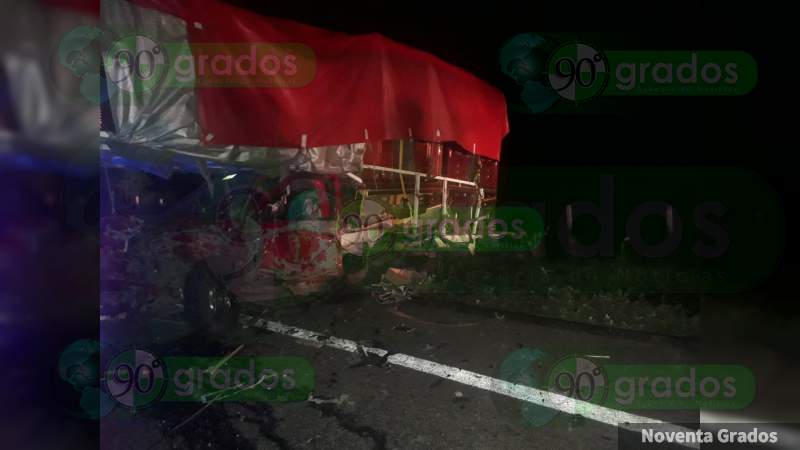 Un muerto y tres lesionados deja un choque en la carretera Zitácuaro-Morelia - Foto 3 
