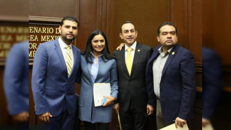 Diputados del PRD llaman a federación a fortalecer al sector educativo 