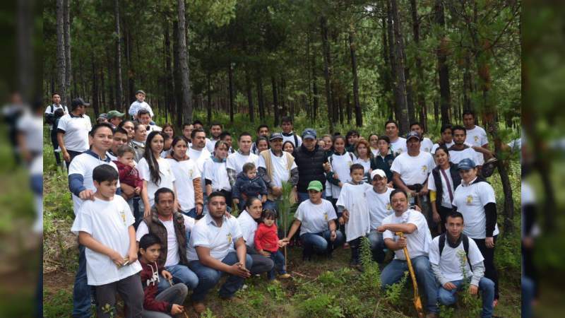 Se suma Tony Martínez a Campaña de Reforestación “Un Árbol por la Vida” en Hidalgo 