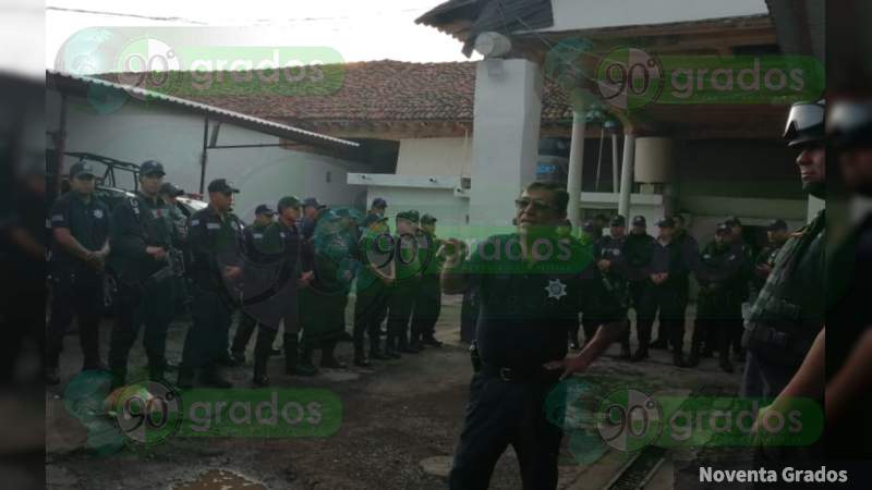 En condiciones inhumanas e insalubres viven elementos de la Policía Michoacán en Tangancícuaro - Foto 0 