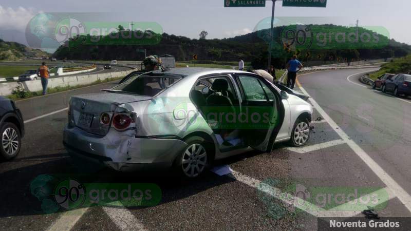 Muere la síndico de Tonalá, al volcar su vehículo en la carretera Salamanca-Morelia  - Foto 1 