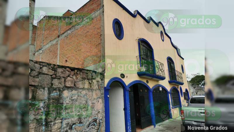 Aseguran marihuana y detienen una mujer tras cateo a negocio en Morelia, Michoacán - Foto 2 