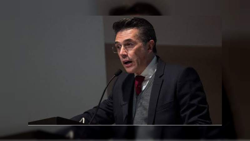 Sergio Mayer defiende las narcoseries 