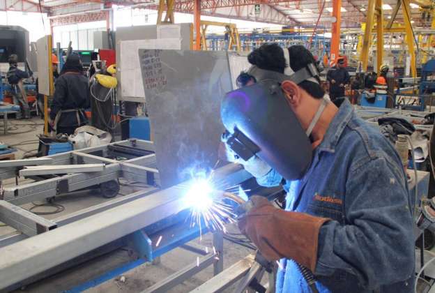 Más años de escolaridad no se traducen necesariamente en mayor productividad económica 