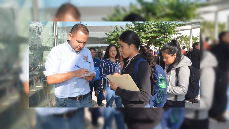 Inició la asignación de plazas de servicio social para el área de la Salud en la UMSNH - Foto 2 