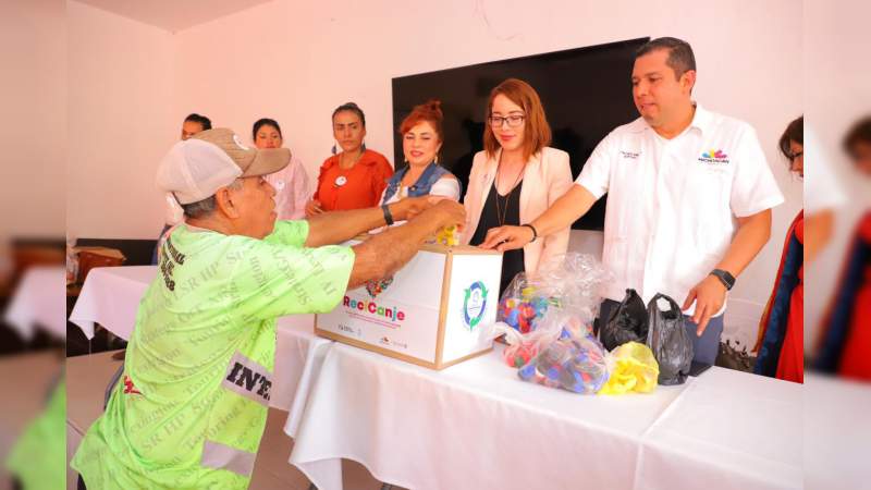 Tuzantla se une a ReciCanje, en beneficio de niñas y niños con cáncer: Sedeso - Foto 0 