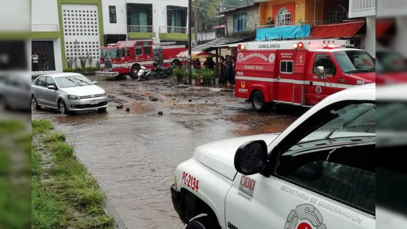Atiende PC estatal afectaciones por lluvias en Uruapan, Michoacán - Foto 1 