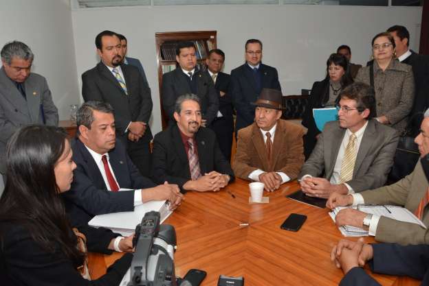 Inician negociaciones entre Rectoría y Sindicato de Profesores para evitar huelga en la UMSNH - Foto 1 