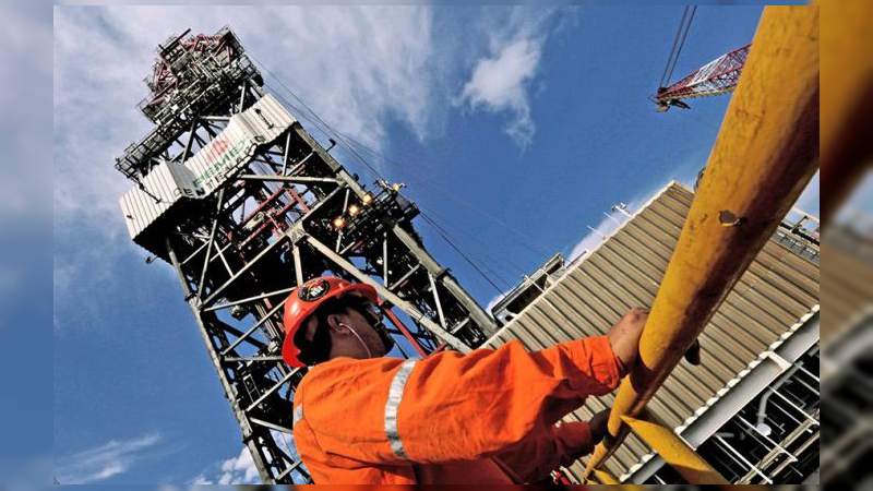 Petróleo mexicano registra una estrepitosa caída 