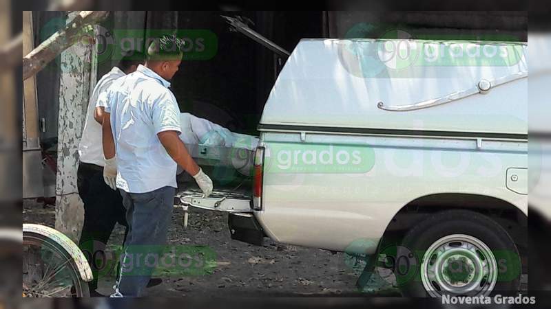 Localizan a pareja embolsada en terracería de Escobedo, Nuevo León 