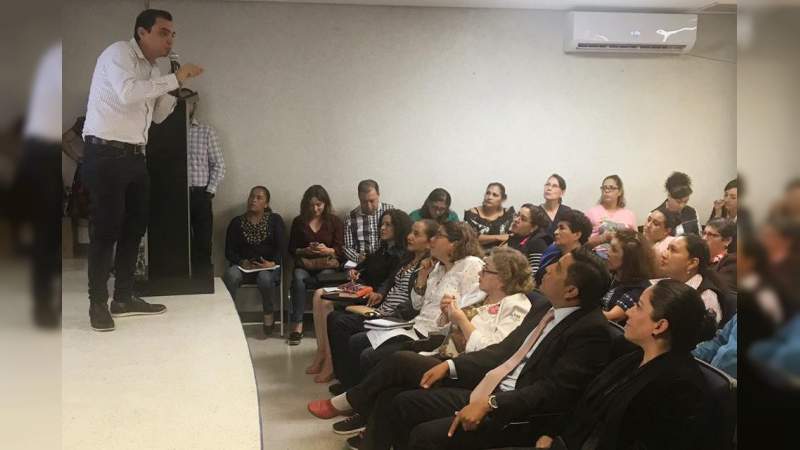 Capacita Segob a personal del Hospital de la Mujer en materia archivística 