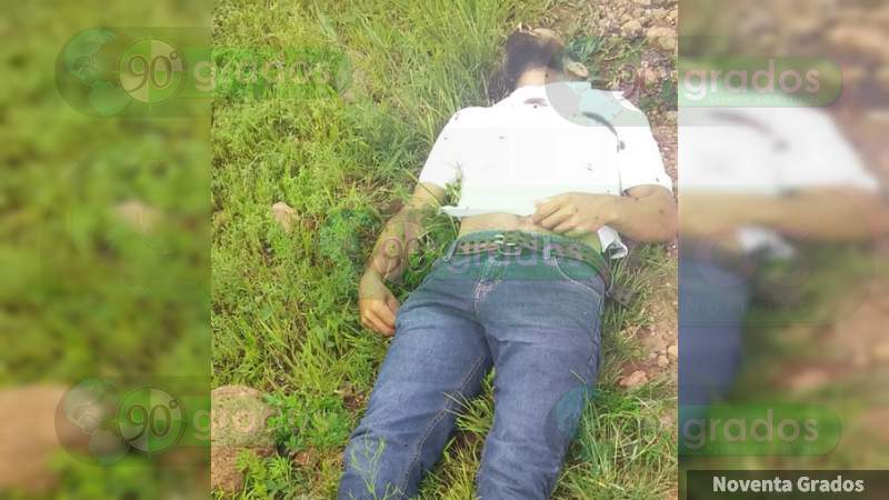 Hallan a ejecutado en una brecha en Cotija, Michoacán - Foto 1 