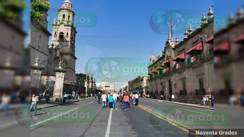 CNTE se manifiesta frente a Palacio de Gobierno en Morelia - Foto 0 