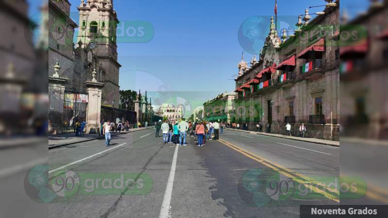 CNTE se manifiesta frente a Palacio de Gobierno en Morelia - Foto 2 