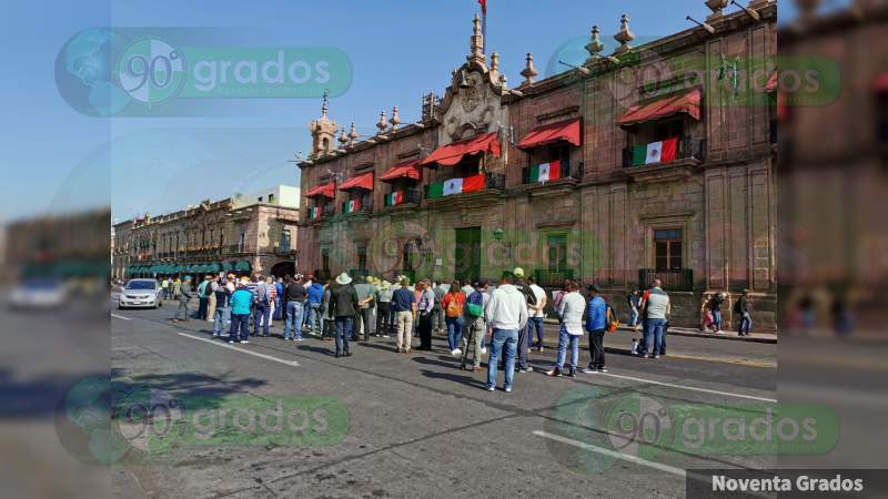 CNTE se manifiesta frente a Palacio de Gobierno en Morelia - Foto 3 