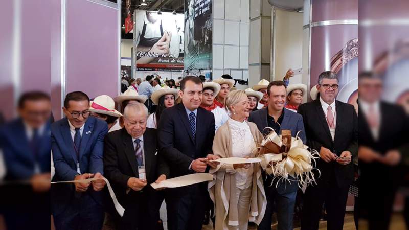 Prioritario reactivar producción de café por su alto impacto socioeconómico: Carlos Pfister - Foto 0 