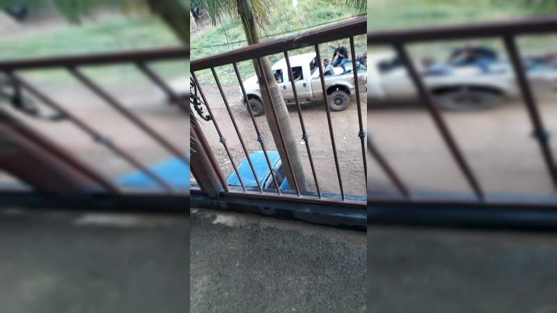 Al no garantizarse la seguridad de estudiantes y docentes, se suspenden clases en Tepalcatepec - Foto 1 