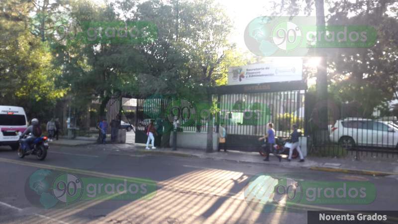 CNTE se manifiesta en la Secretaría de Finanzas - Foto 3 