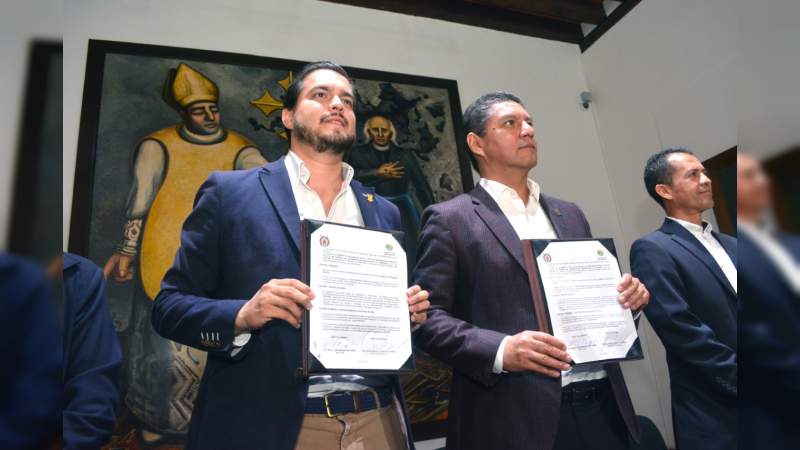 Firman convenio UMSNH y COFOM 